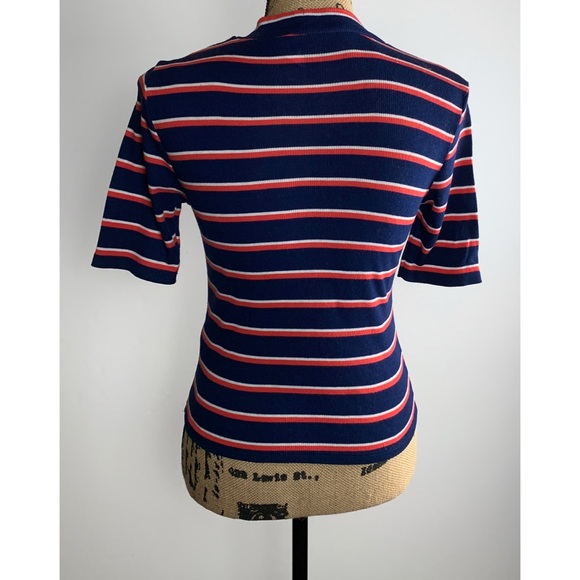 Divided Top - Picture 2 of 3